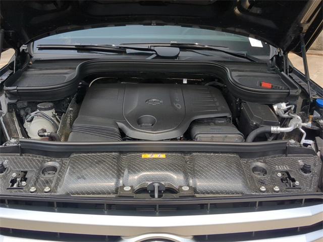new 2025 Mercedes-Benz GLS 450 car, priced at $91,945