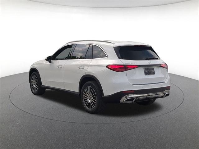 new 2025 Mercedes-Benz GLC 300 car, priced at $57,170