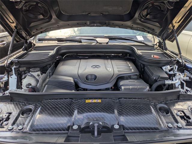 new 2025 Mercedes-Benz GLS 450 car, priced at $95,095