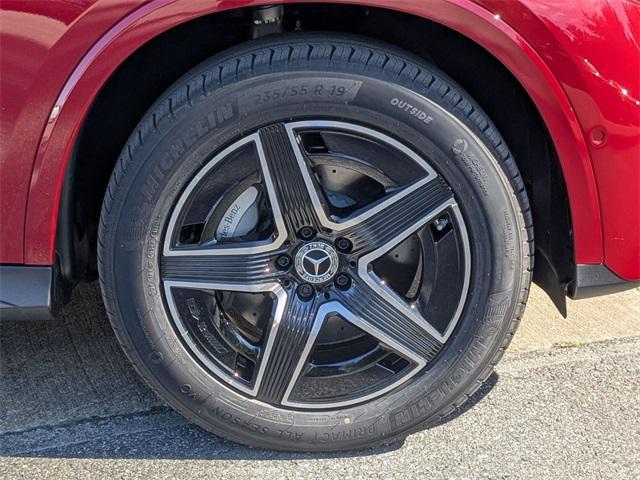 new 2026 Mercedes-Benz GLC 300 car, priced at $61,885