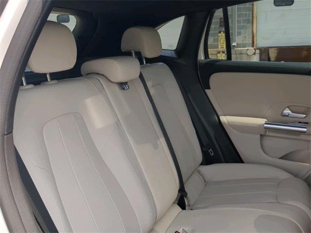 new 2025 Mercedes-Benz GLA 250 car, priced at $44,250