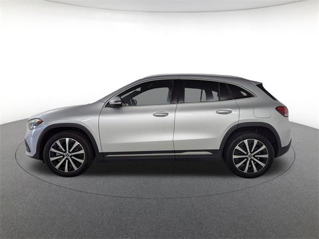 used 2022 Mercedes-Benz GLA 250 car, priced at $32,900