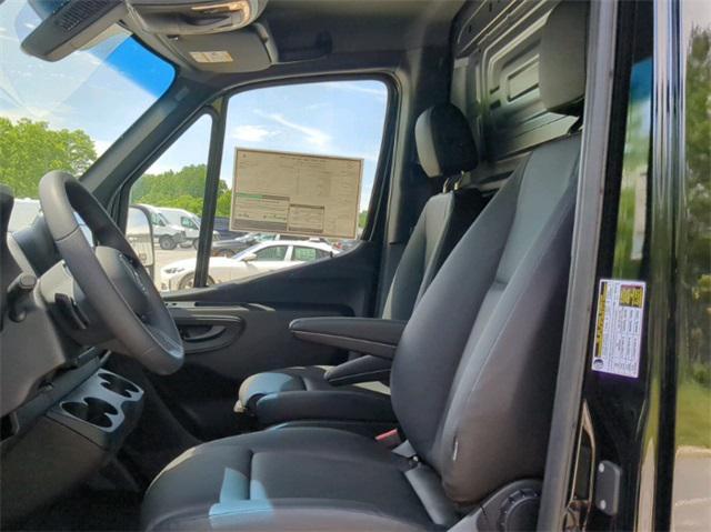 new 2025 Mercedes-Benz Sprinter 2500 car, priced at $61,970