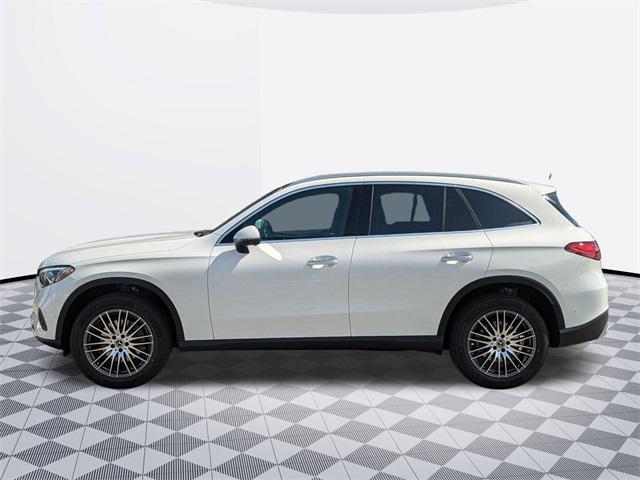 new 2025 Mercedes-Benz GLC 300 car, priced at $57,085