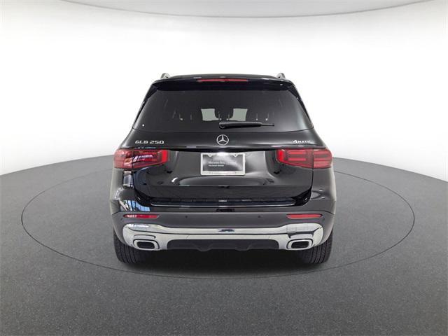 used 2025 Mercedes-Benz GLB 250 car, priced at $43,900