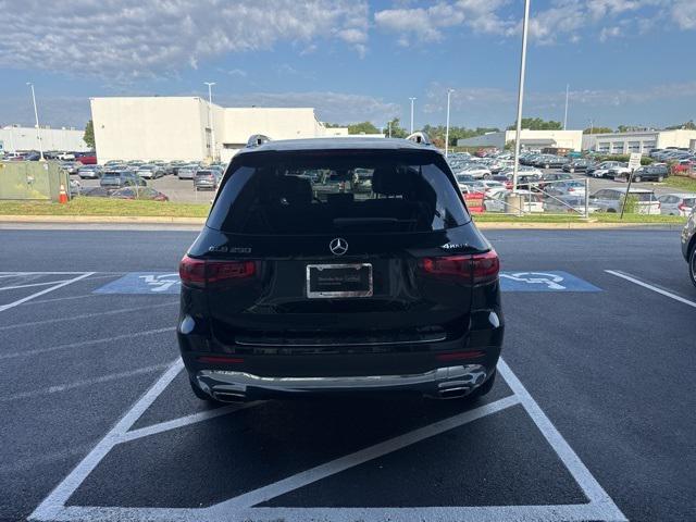 used 2021 Mercedes-Benz GLB 250 car, priced at $28,900
