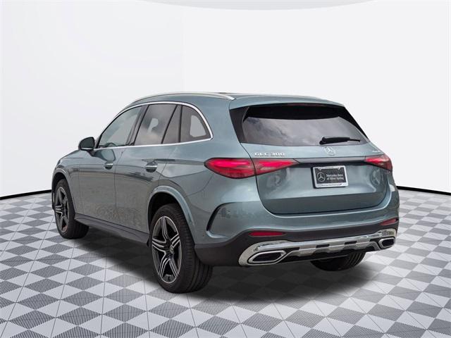 new 2025 Mercedes-Benz GLC 300 car, priced at $61,185