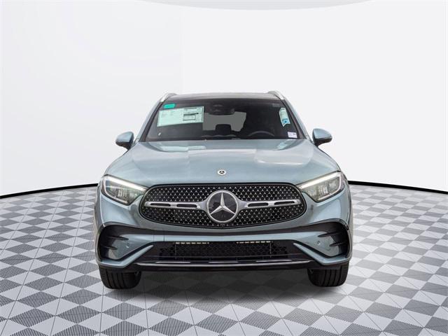 new 2025 Mercedes-Benz GLC 300 car, priced at $61,185