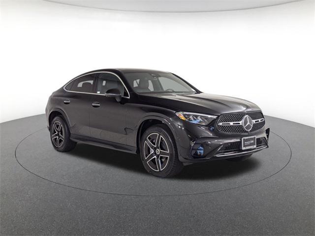 used 2025 Mercedes-Benz GLC 300 car, priced at $55,500