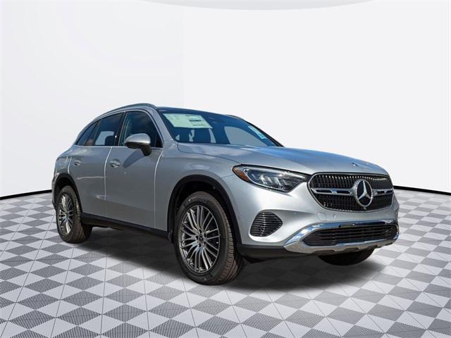 new 2025 Mercedes-Benz GLC 300 car, priced at $58,130