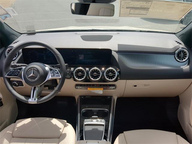 new 2025 Mercedes-Benz GLA 250 car, priced at $47,295