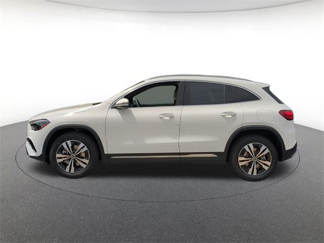 new 2025 Mercedes-Benz GLA 250 car, priced at $47,295
