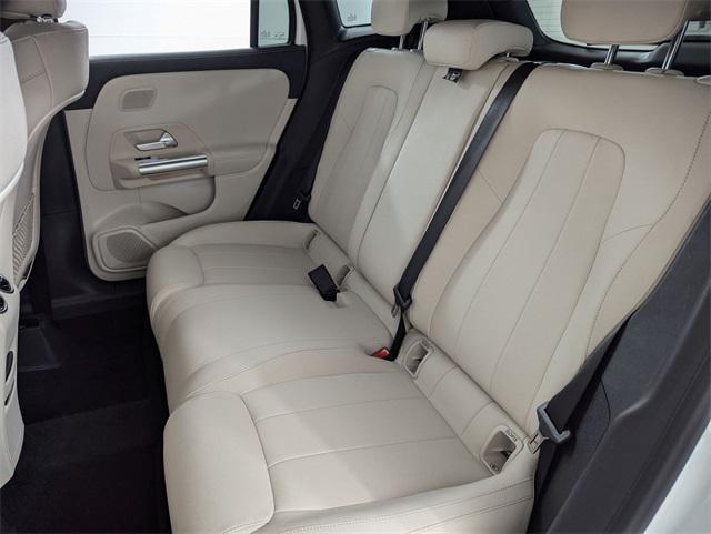 used 2025 Mercedes-Benz GLA 250 car, priced at $39,900