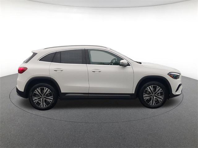 new 2025 Mercedes-Benz GLA 250 car, priced at $44,250