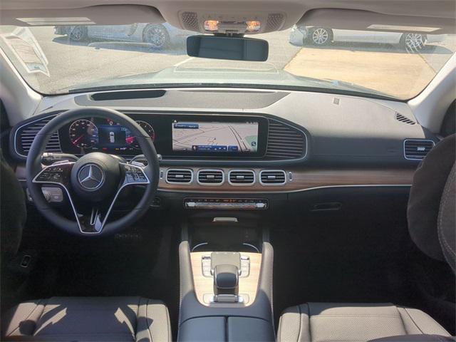 new 2025 Mercedes-Benz GLS 450 car, priced at $96,635