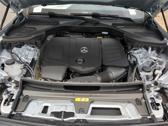 new 2025 Mercedes-Benz GLC 300 car, priced at $67,630