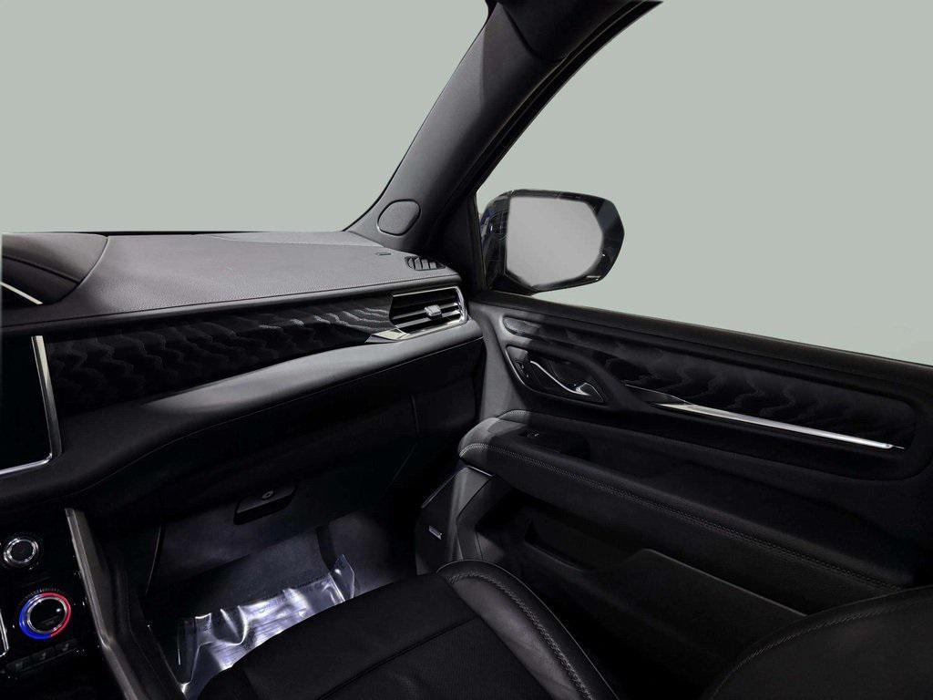 used 2023 GMC Yukon car, priced at $62,995