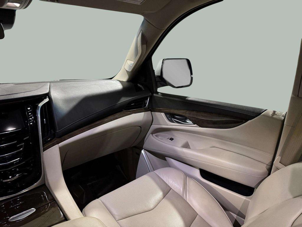 used 2019 Cadillac Escalade car, priced at $33,995