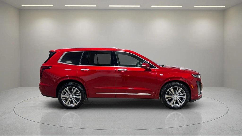 used 2024 Cadillac XT6 car, priced at $51,895