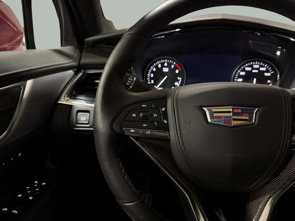 used 2024 Cadillac XT6 car, priced at $51,895