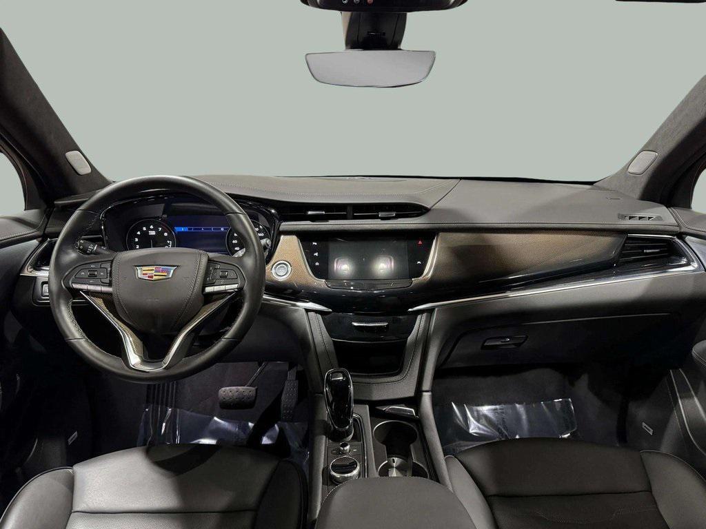 used 2024 Cadillac XT6 car, priced at $51,895