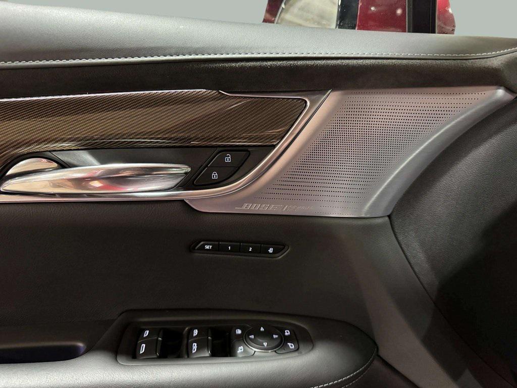 used 2024 Cadillac XT6 car, priced at $51,895