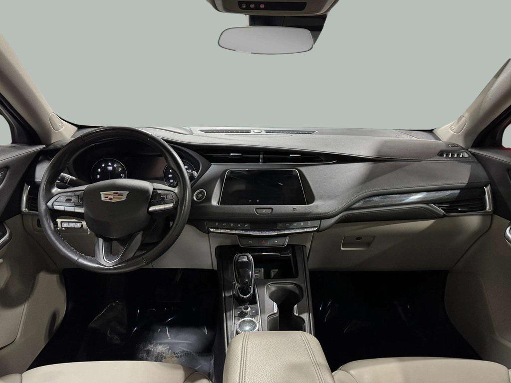 used 2020 Cadillac XT4 car, priced at $17,995