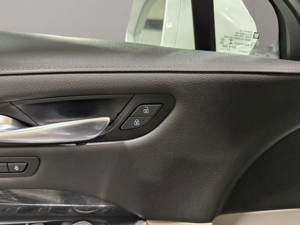 used 2020 Cadillac XT4 car, priced at $17,995