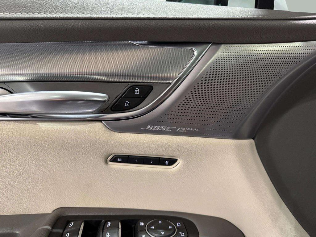 used 2023 Cadillac XT5 car, priced at $35,995
