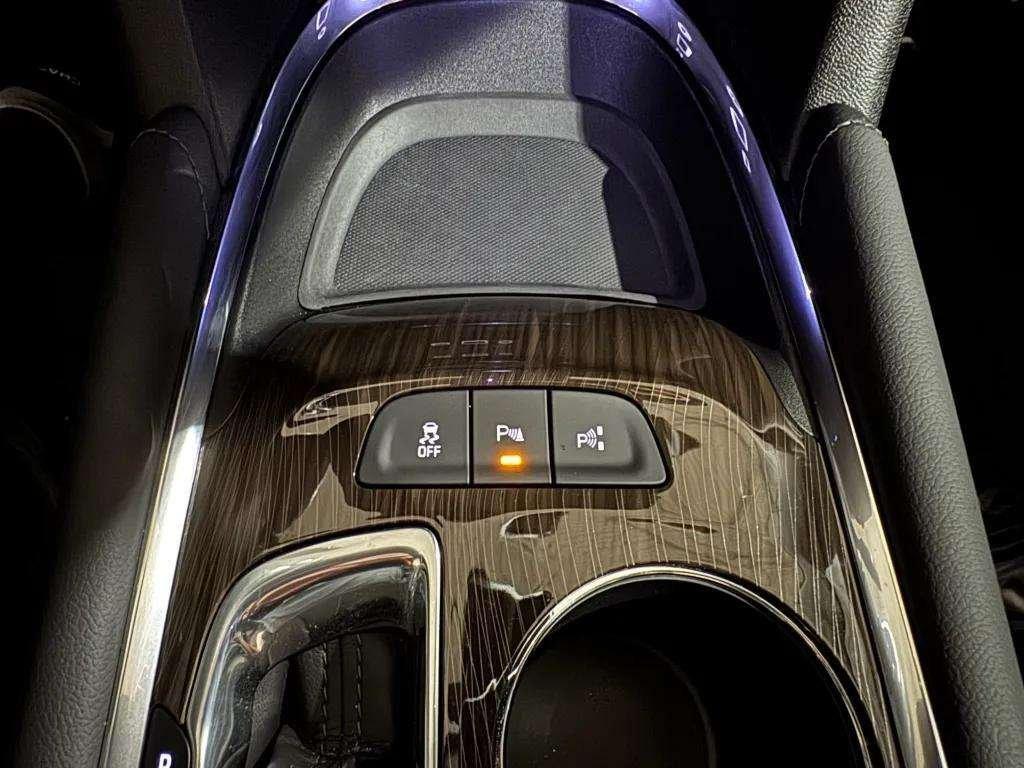 used 2022 Chevrolet Malibu car, priced at $24,495