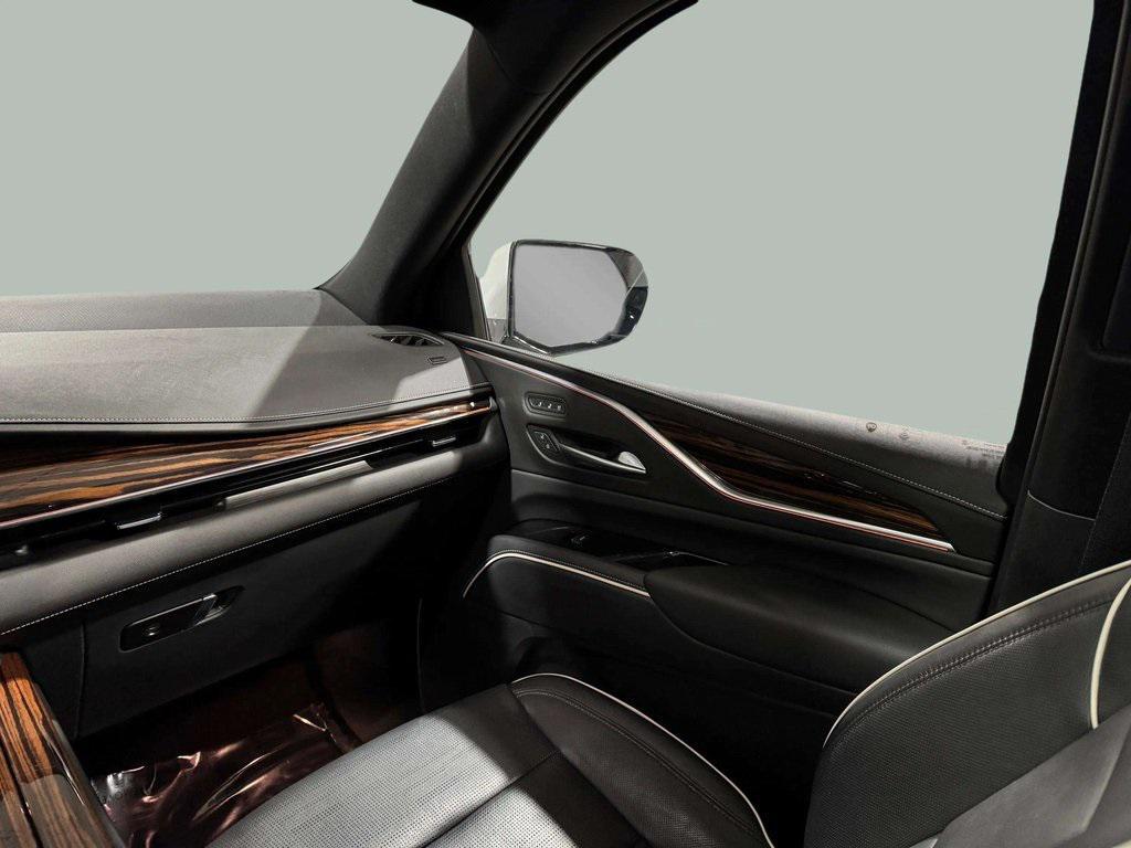 used 2022 Cadillac Escalade car, priced at $64,995
