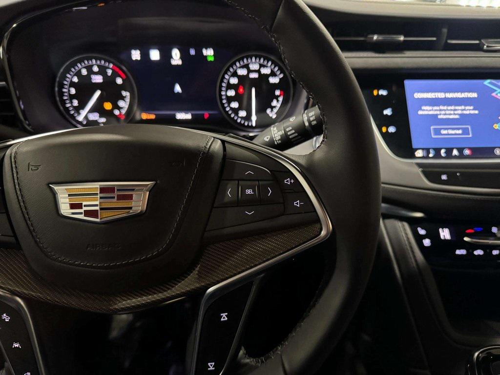 used 2024 Cadillac XT5 car, priced at $55,995