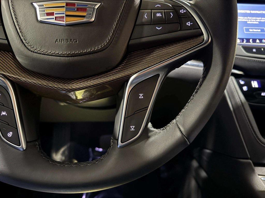 used 2024 Cadillac XT5 car, priced at $55,995