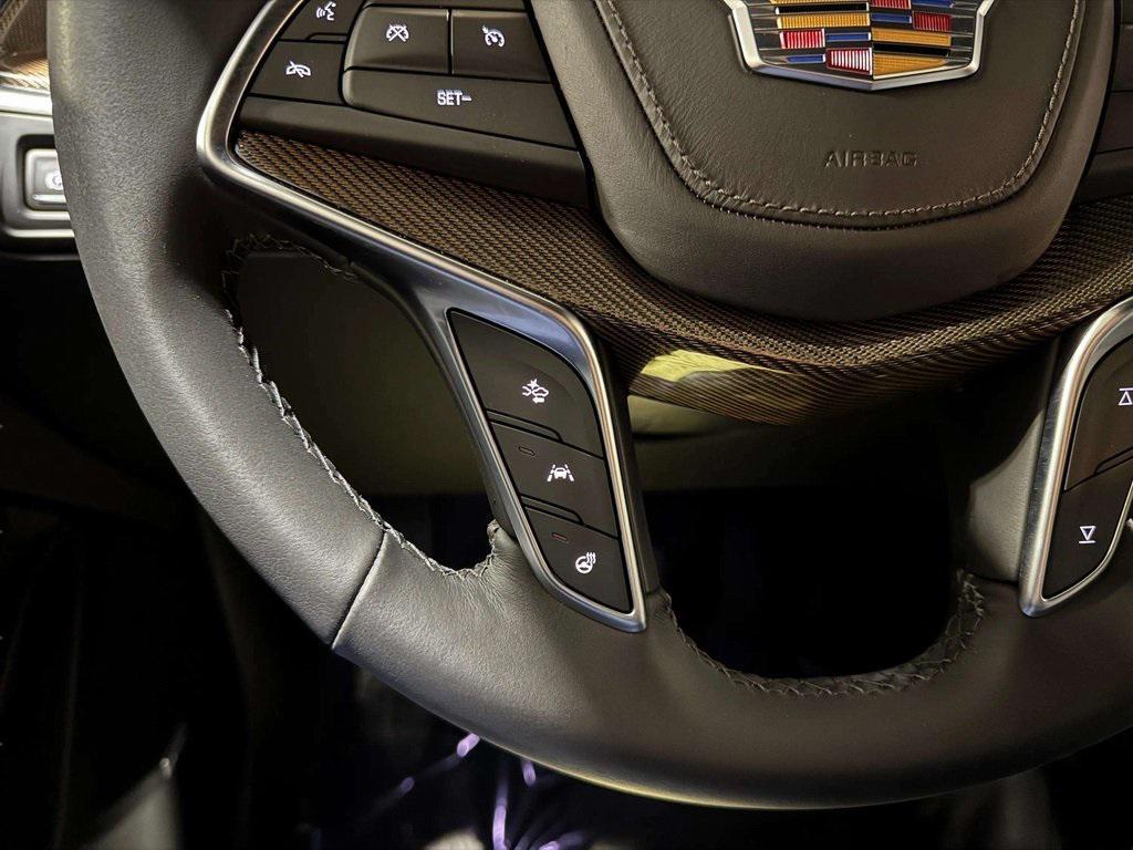 used 2024 Cadillac XT5 car, priced at $55,995