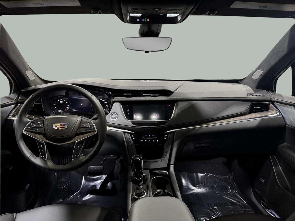 used 2024 Cadillac XT5 car, priced at $55,995