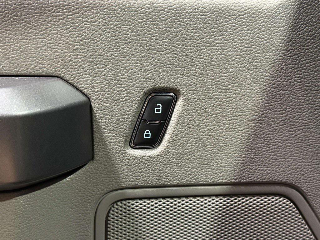 used 2019 Ford F-150 car, priced at $15,995