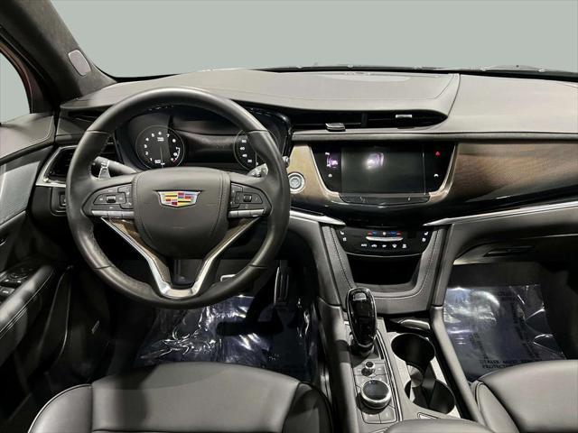 used 2024 Cadillac XT6 car, priced at $52,995