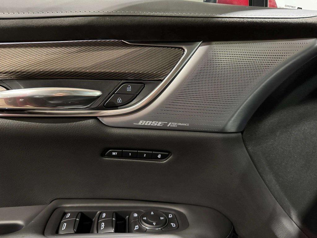 used 2024 Cadillac XT6 car, priced at $52,995