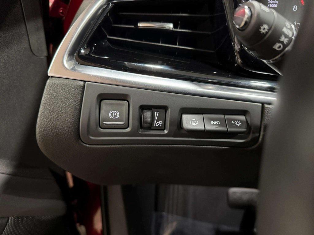 used 2024 Cadillac XT6 car, priced at $52,995