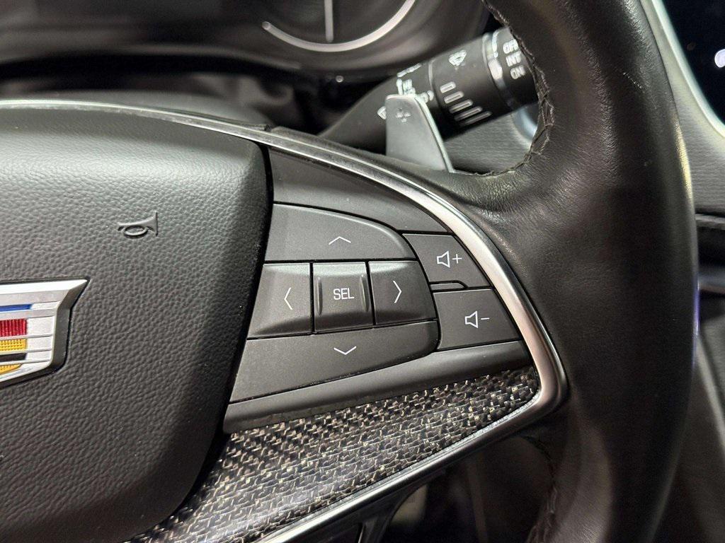 used 2024 Cadillac XT5 car, priced at $44,995