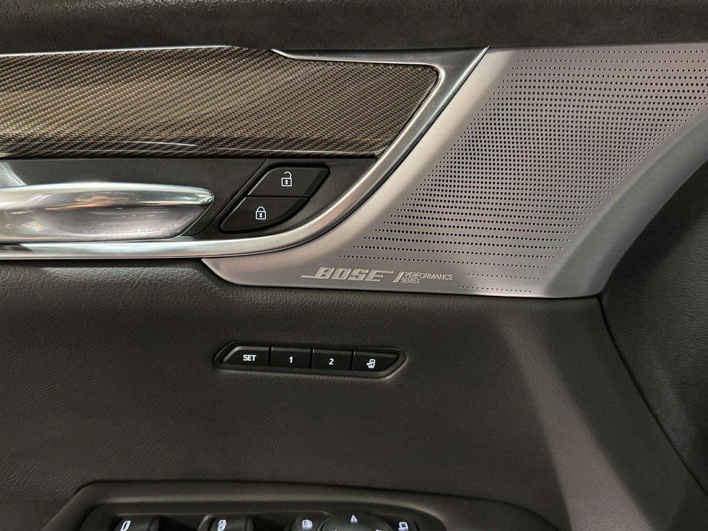 used 2024 Cadillac XT6 car, priced at $51,995