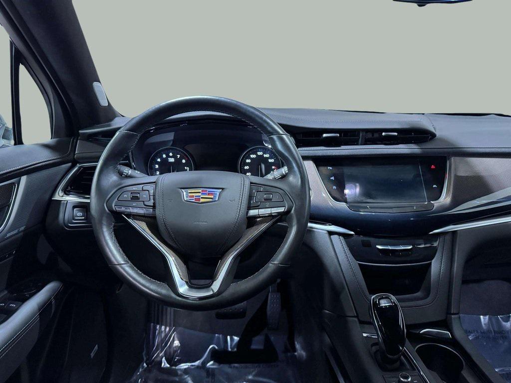 used 2024 Cadillac XT6 car, priced at $51,995