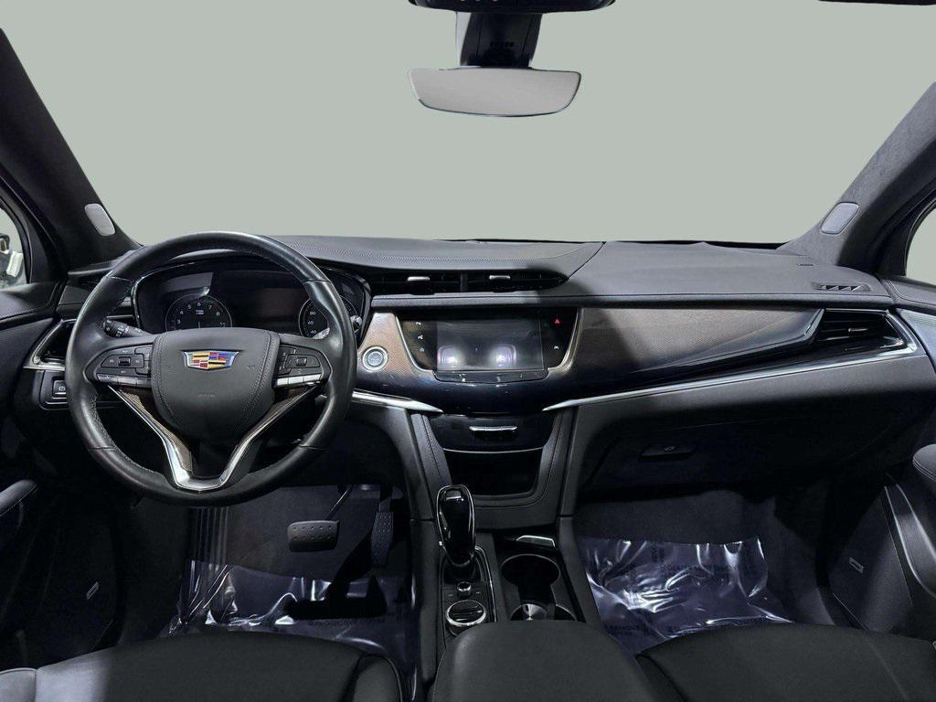 used 2024 Cadillac XT6 car, priced at $51,995