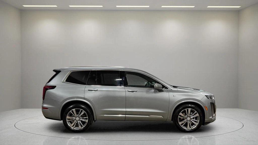used 2024 Cadillac XT6 car, priced at $51,995