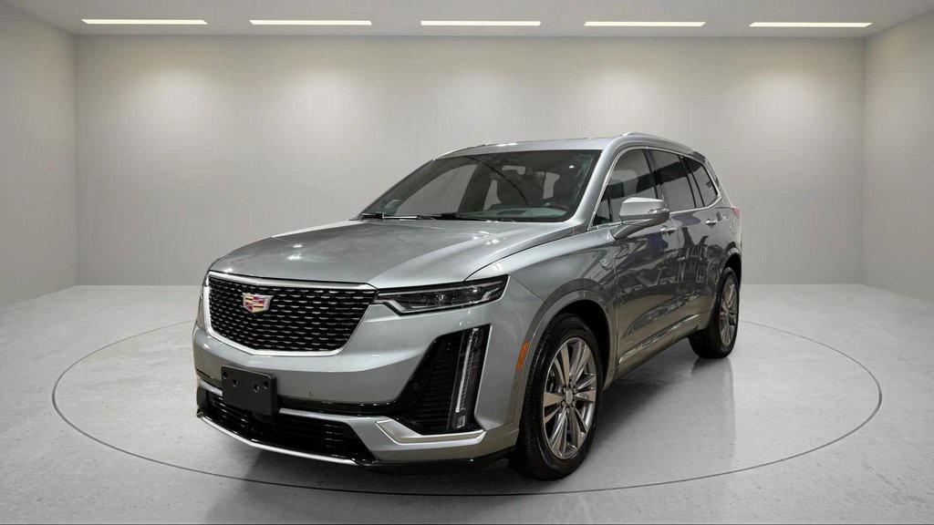 used 2024 Cadillac XT6 car, priced at $52,995