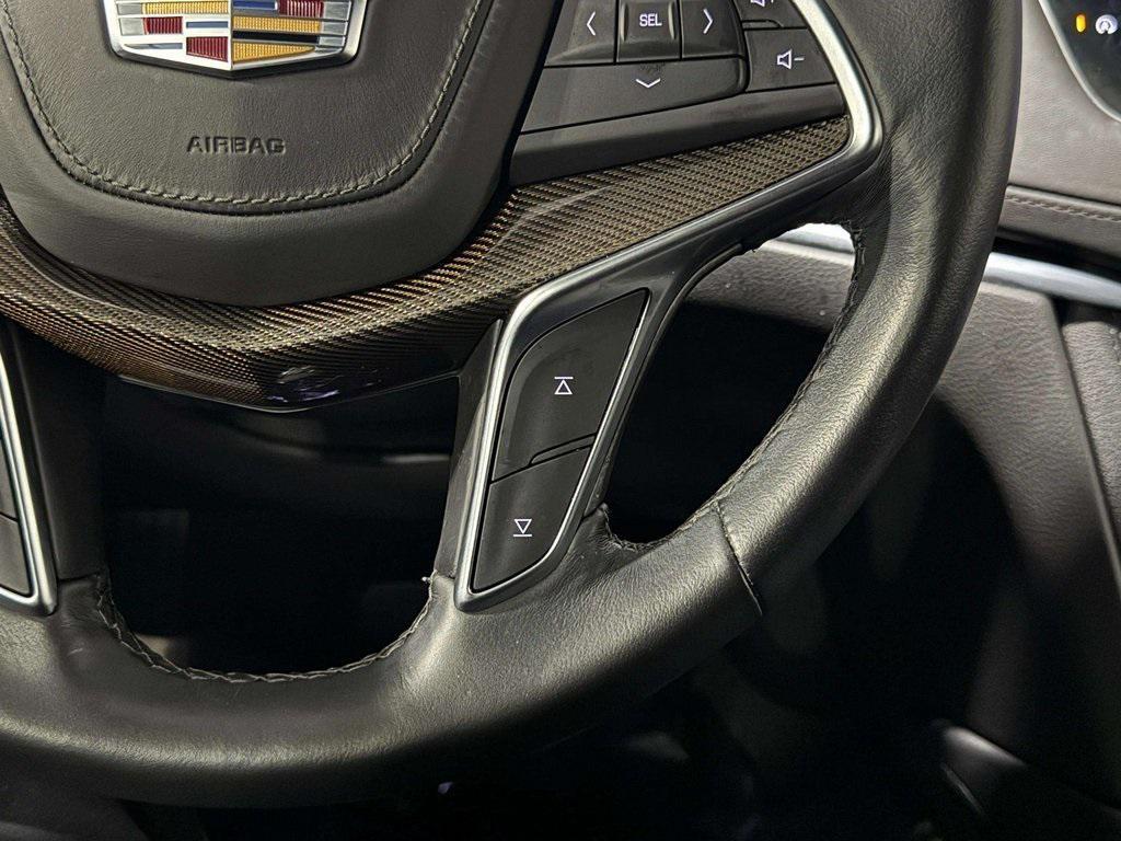 used 2024 Cadillac XT5 car, priced at $44,500