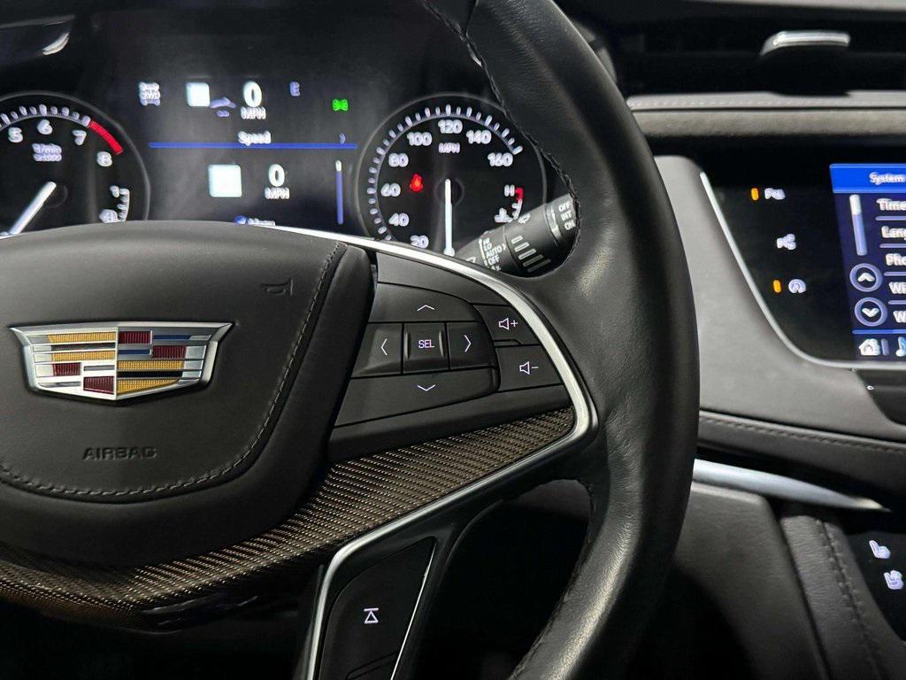 used 2024 Cadillac XT5 car, priced at $44,500