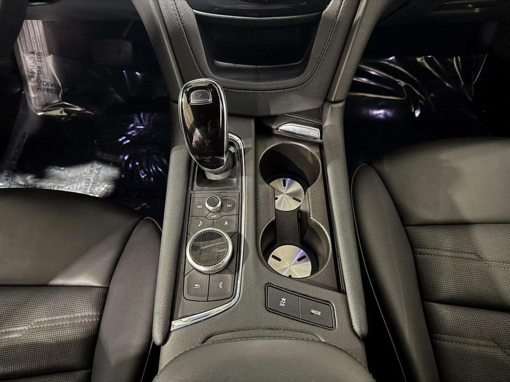used 2024 Cadillac XT5 car, priced at $44,500