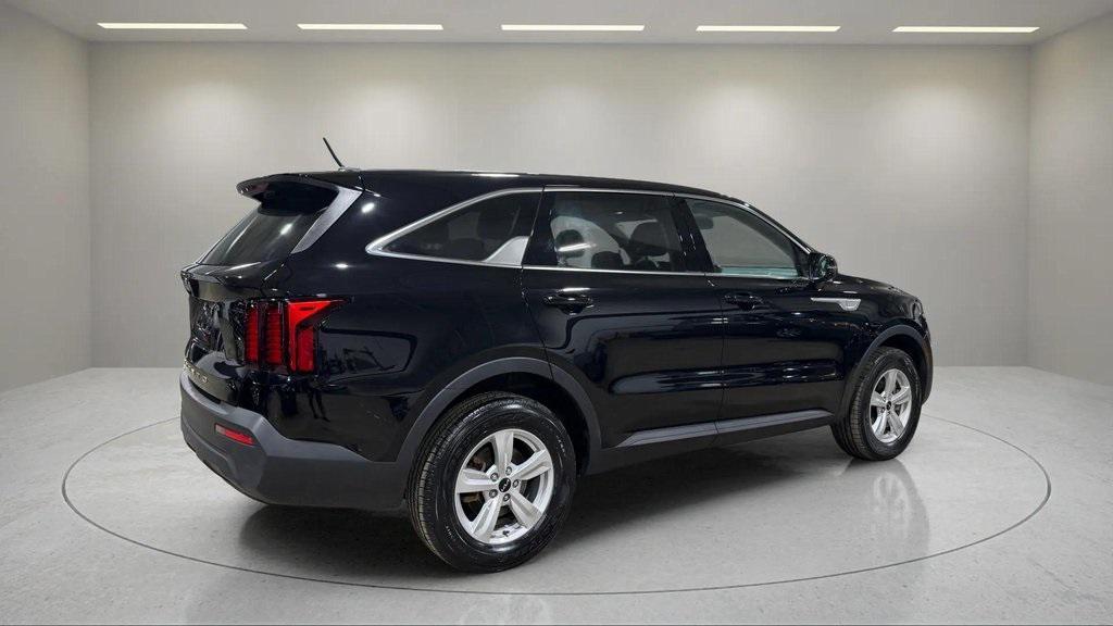 used 2022 Kia Sorento car, priced at $22,495