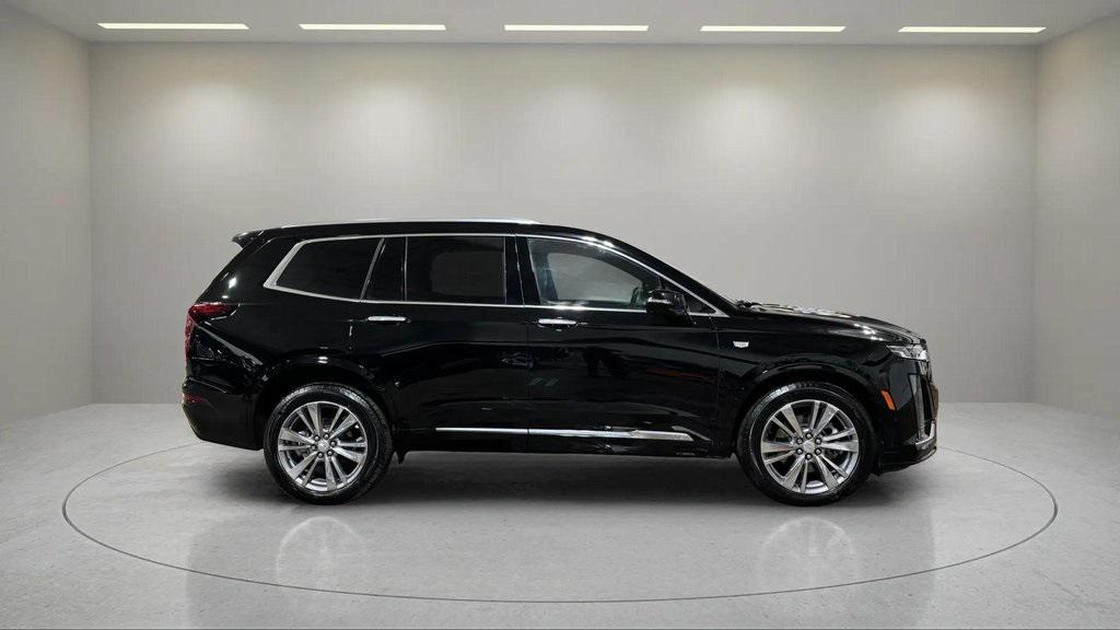 used 2024 Cadillac XT6 car, priced at $51,995